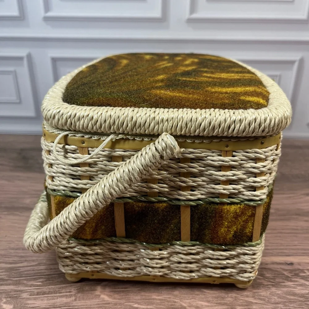 Vintage‎ Dritz Sewing Basket Wicker Style w/Handle Woven Japan Oval Velvet MCM